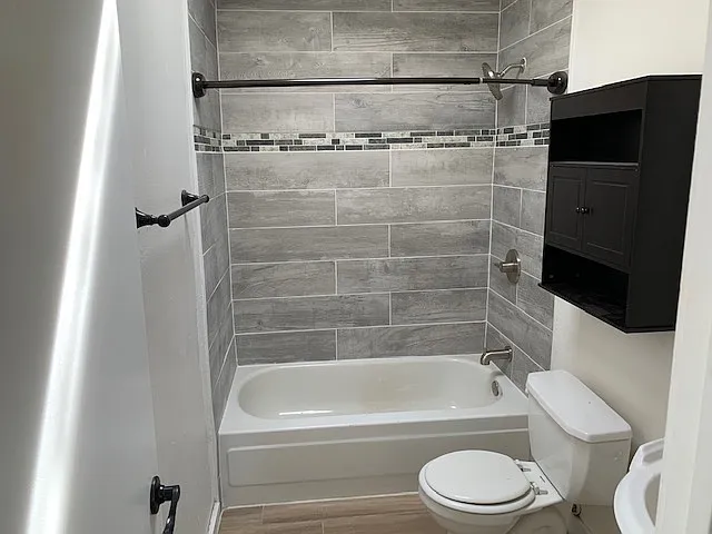 1304 Rufina Ln #B1 — Photo 4