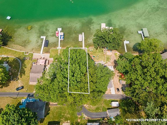 2nd image of 9222 Beech Dr