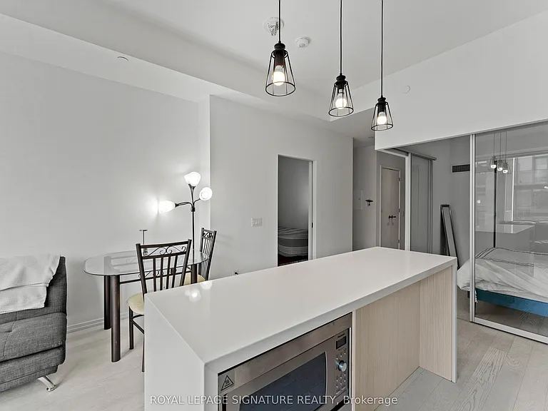5 Soudan Ave #1629 — Photo 17