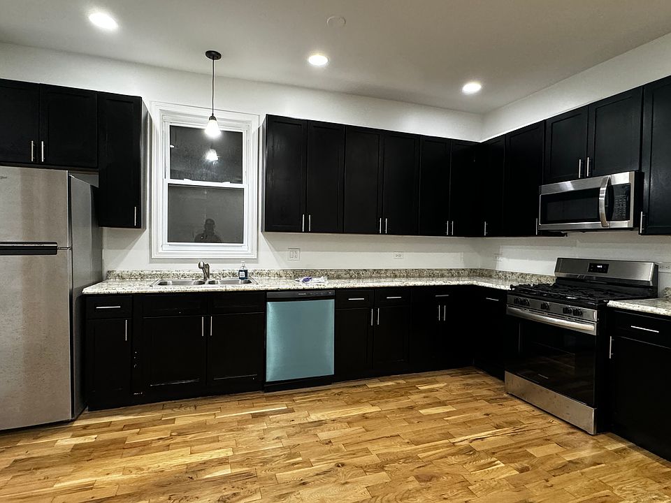 1st image of 915 N Monticello Ave #1