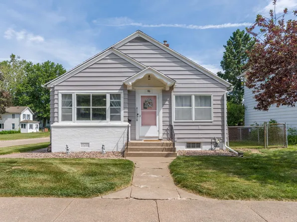 716 22nd Ave N, Clinton, IA 52732