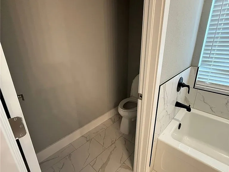 1005 Adeline Ave — Photo 14
