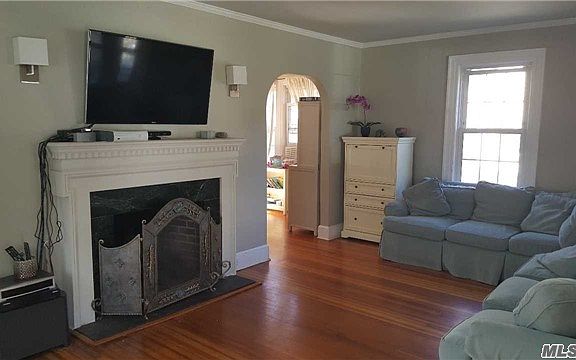2nd image of 18 Oakland St