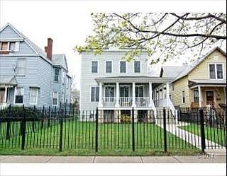 1st image of 4883 N Ravenswood Ave #1