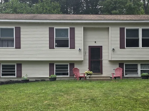 147 Valley Rd, Barre, MA 01005