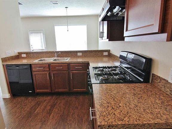 5th image of 21145 Grandin Wood Ct