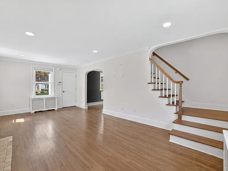 26 Montross St — Photo 10