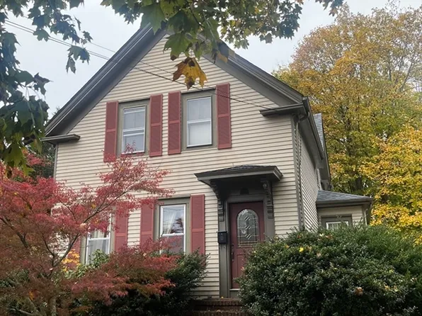 240 N Main St, Middleboro, MA 02346