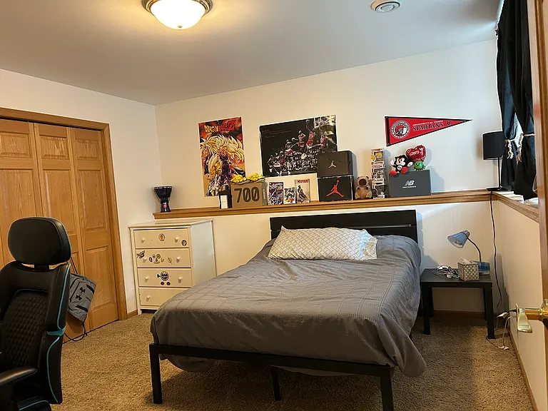 449 N Westmount Dr — Photo 19