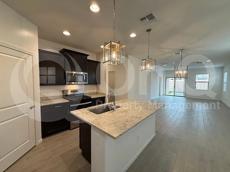 6901 W Sweetshade Ln — Photo 12