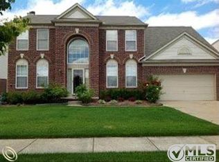 34582 San Paulo Dr, Sterling Heights, MI
