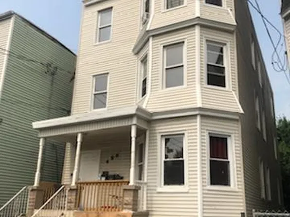 486 Irvine Turner Blvd, Newark, NJ 07108