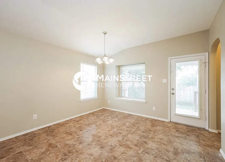10211 Round Rock Way — Photo 12