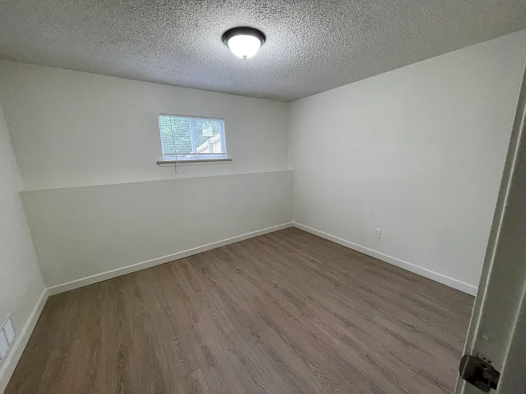 816-818 S Grant Ter — Photo 11