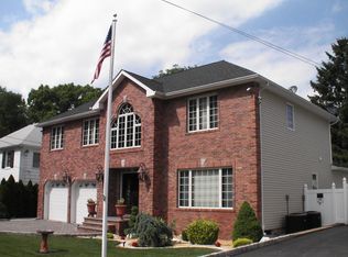389 Wayne Terrace, union, NJ 07083