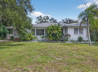 215 Edgewater Dr, Dunedin, FL 34698