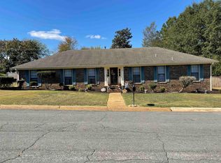119 Shirley Dr, Florence, AL 35633