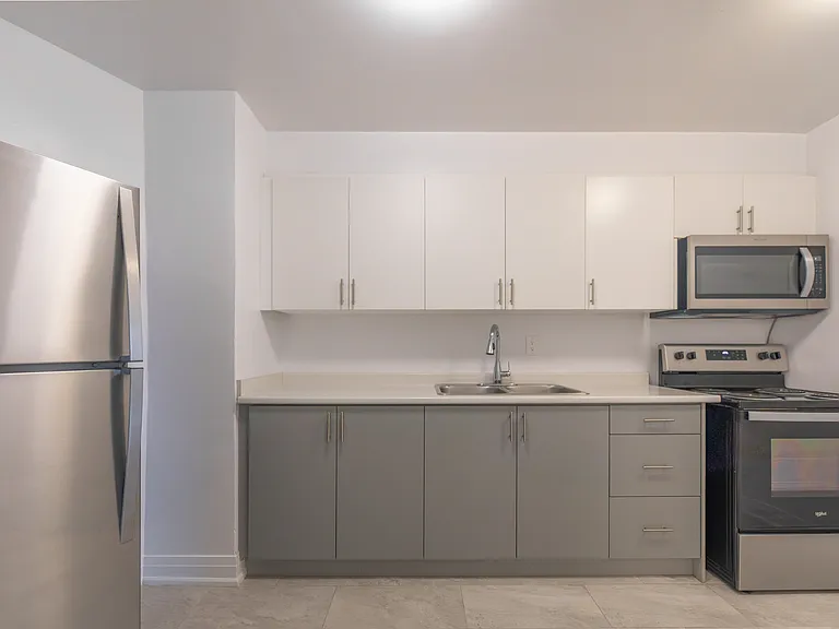 4001 Steeles Ave W — Photo 36