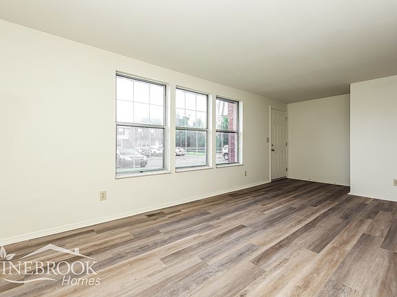 4th image of 7606 Mount Whitney St