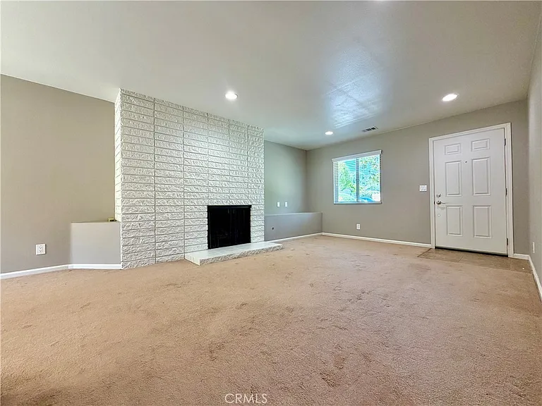 1365 Lafayette Rd #C — Photo 6