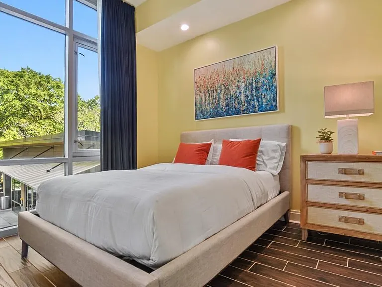 905 Juniper St NE #403 — Photo 15