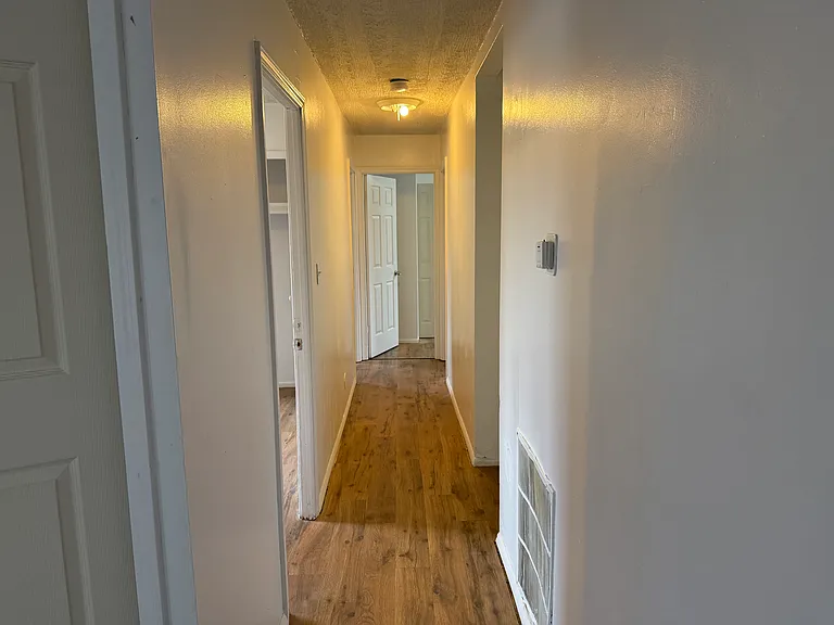 3626 Harriet St — Photo 2