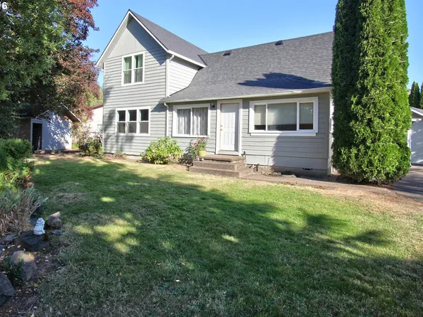 119 NE Kingwood Dr, McMinnville, OR 97128