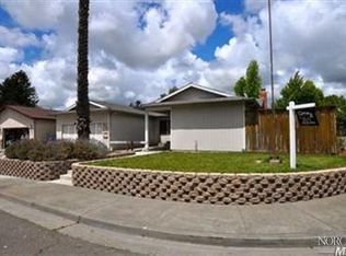 517 Lincoln Ln, Petaluma, CA 94954