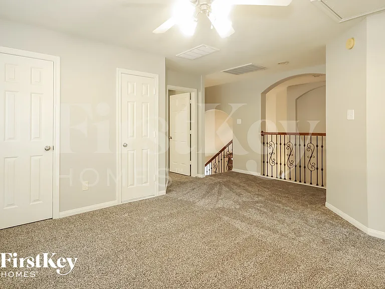 12323 Crescent Mountain Ln — Photo 8