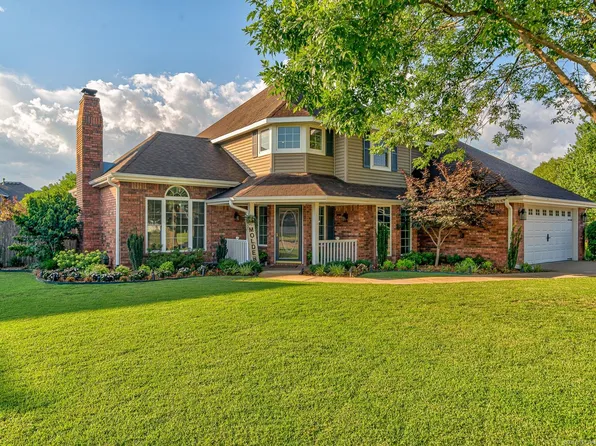 1924 Putnam Dr, Bartlesville, OK 74006