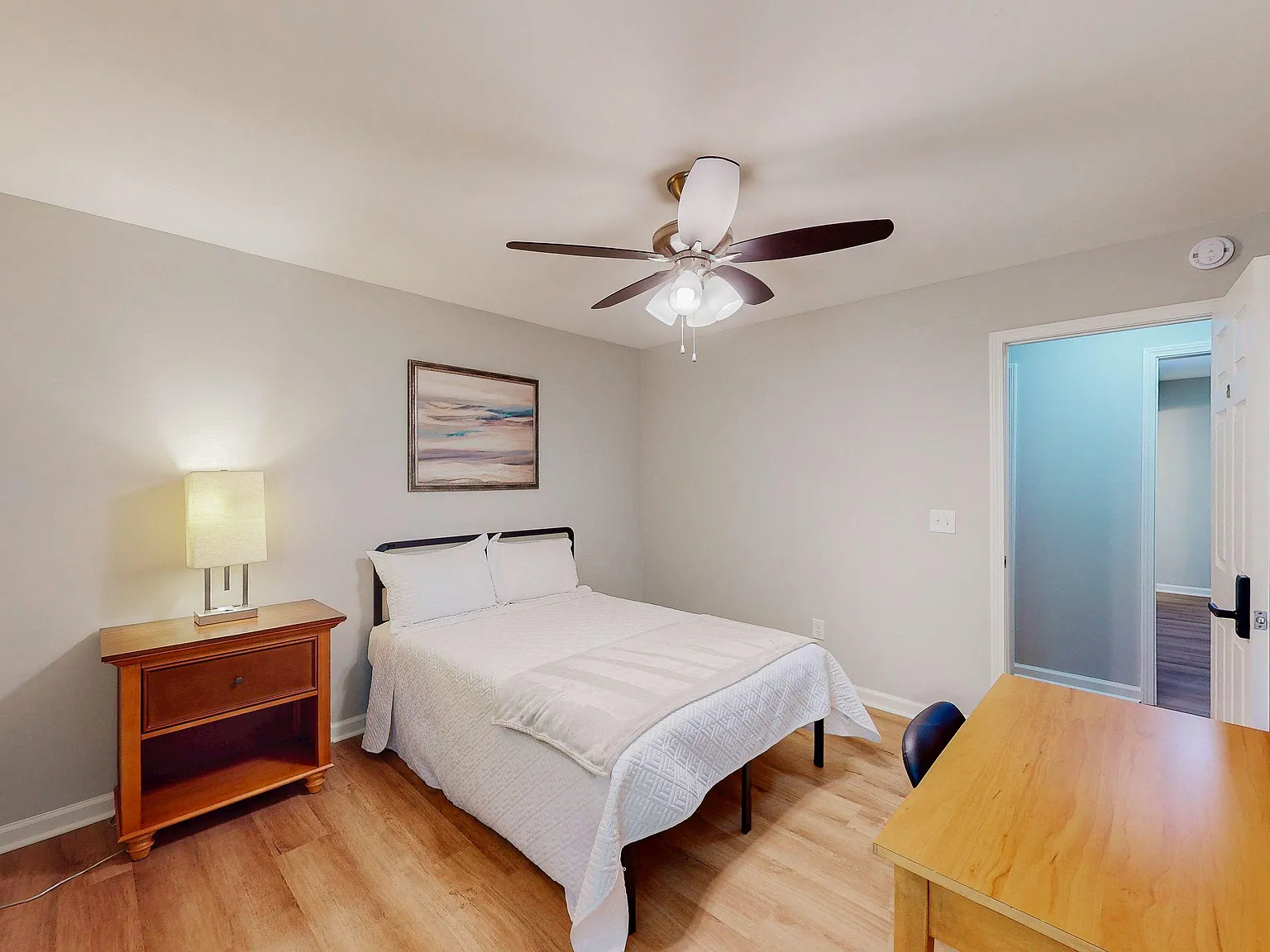 4 bed, 3.0 bath, 2525 sqft, $728 — Photo 2