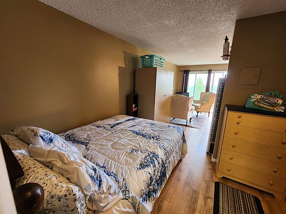 4th image of 28600 N Mount Spokane Park Dr #628