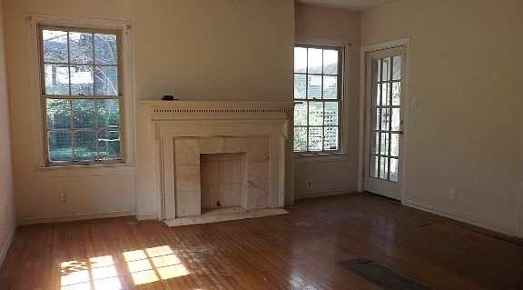 5th image of 2226 Harrison St