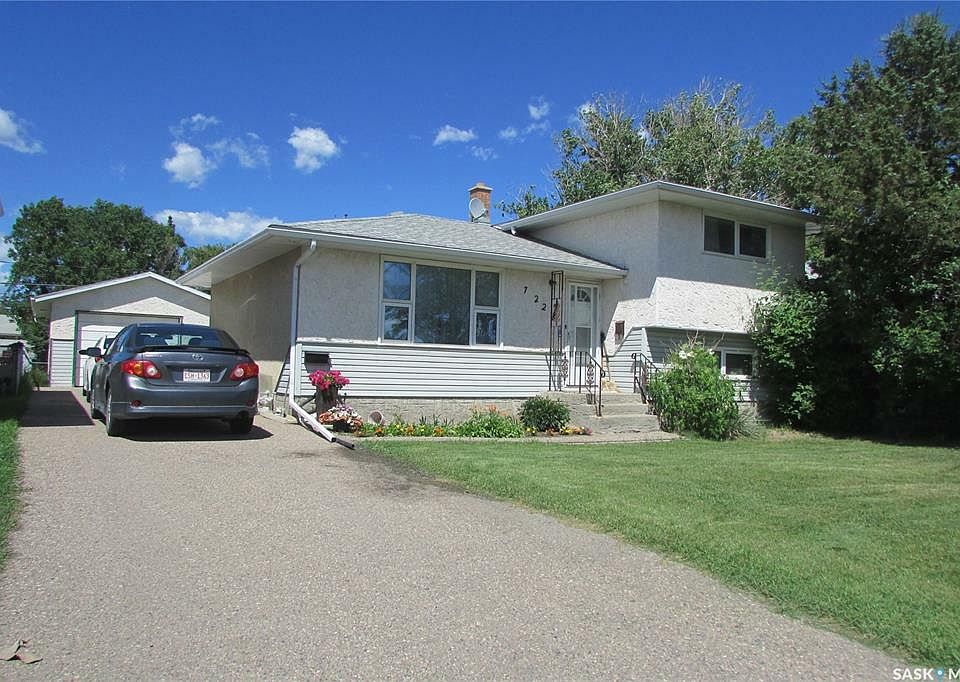 1st image of 7228 Dewdney Ave