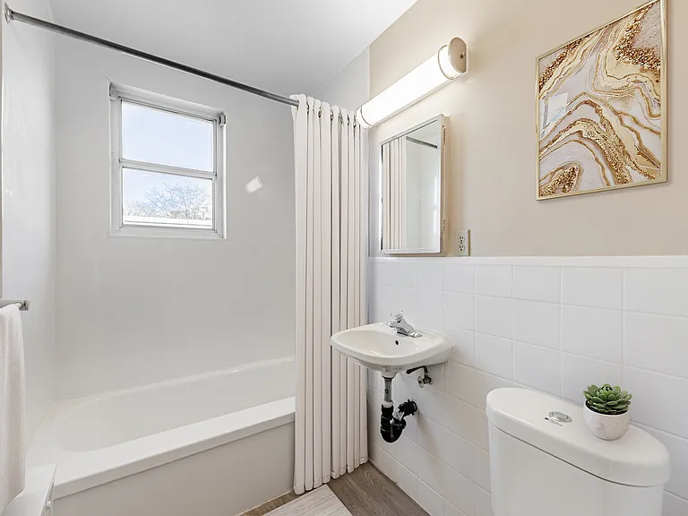 26 Saranac Blvd #32-1 — Photo 10