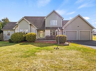 1 Peregrine Way, Webster, NY 14580