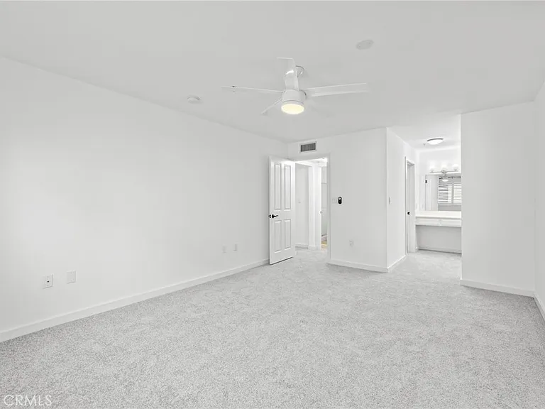 4501 Cedros Ave — Photo 14