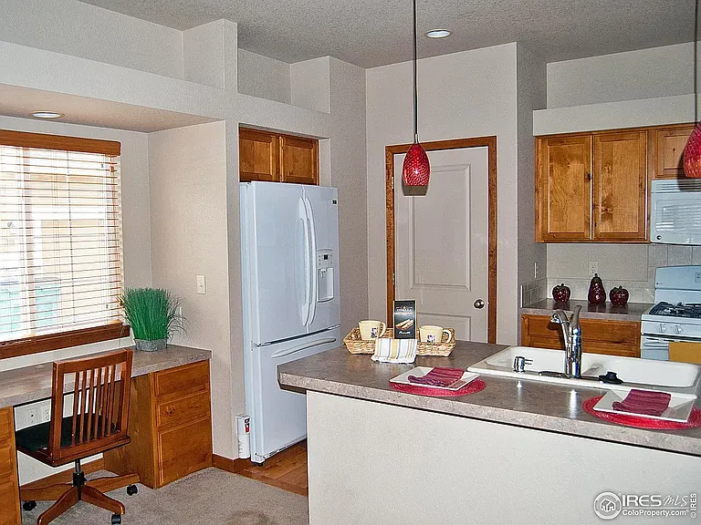607 Cowan St #C4 — Photo 7