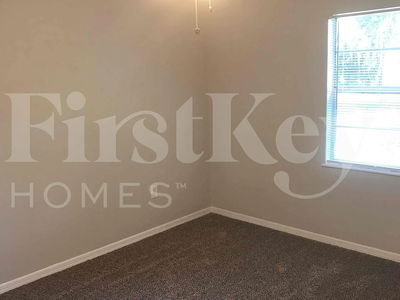 3 bed, 3.0 bath, 1388 sqft, $2,270 — Photo 4