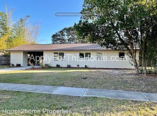 15319 Bedford Cir E, Clearwater, FL 33764