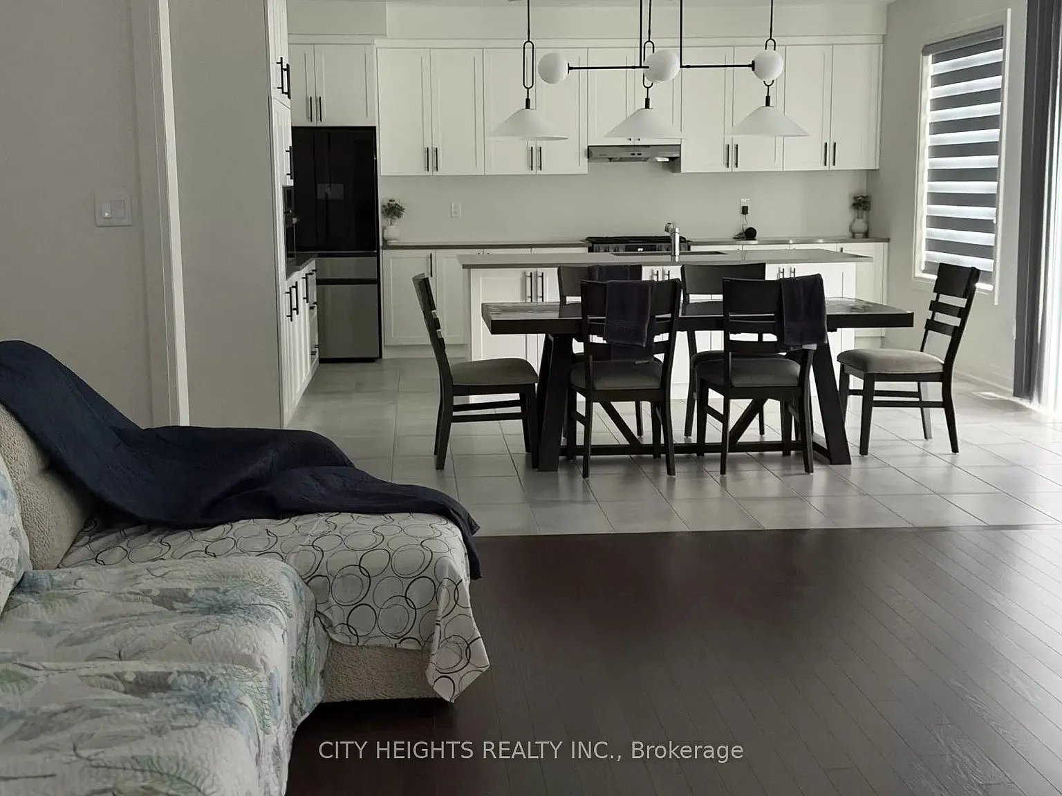 4 bed, $4,700 — Photo 2