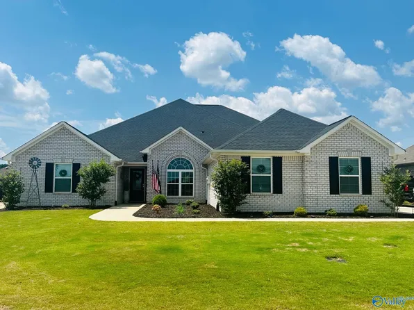 17254 Stonegate Dr, Athens, AL 35613