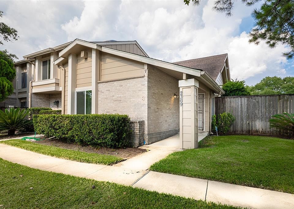 1st image of 2369 Crescent Park Dr #249