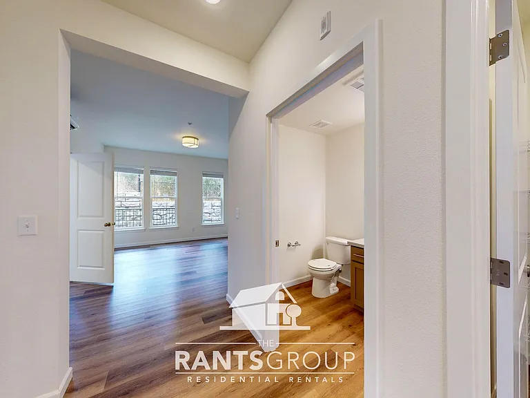 Forest Park Townhomes — Photo 58