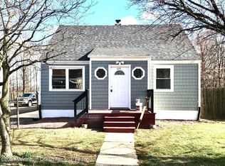 329 Edgeview Rd, Keyport, NJ 07735