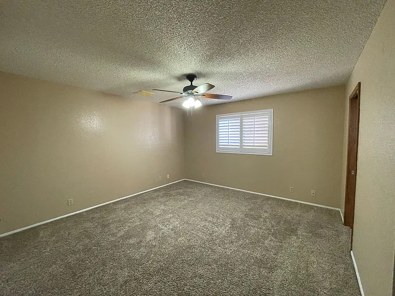 2990 Yuma Dr — Photo 26