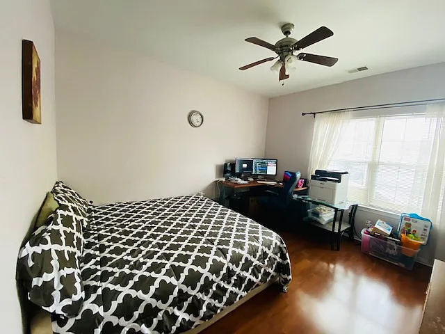 415 Lucy Ct — Photo 2