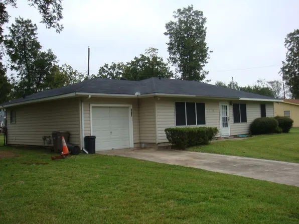 2416 Bradford St, Orange, TX 77630