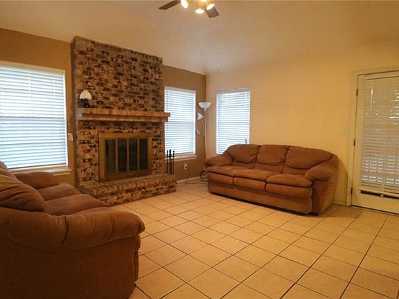 2nd image of 10901 Ernie Banks Dr