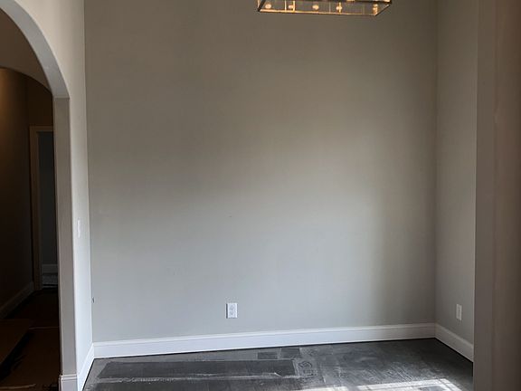 2nd image of 190 Timber Spgs